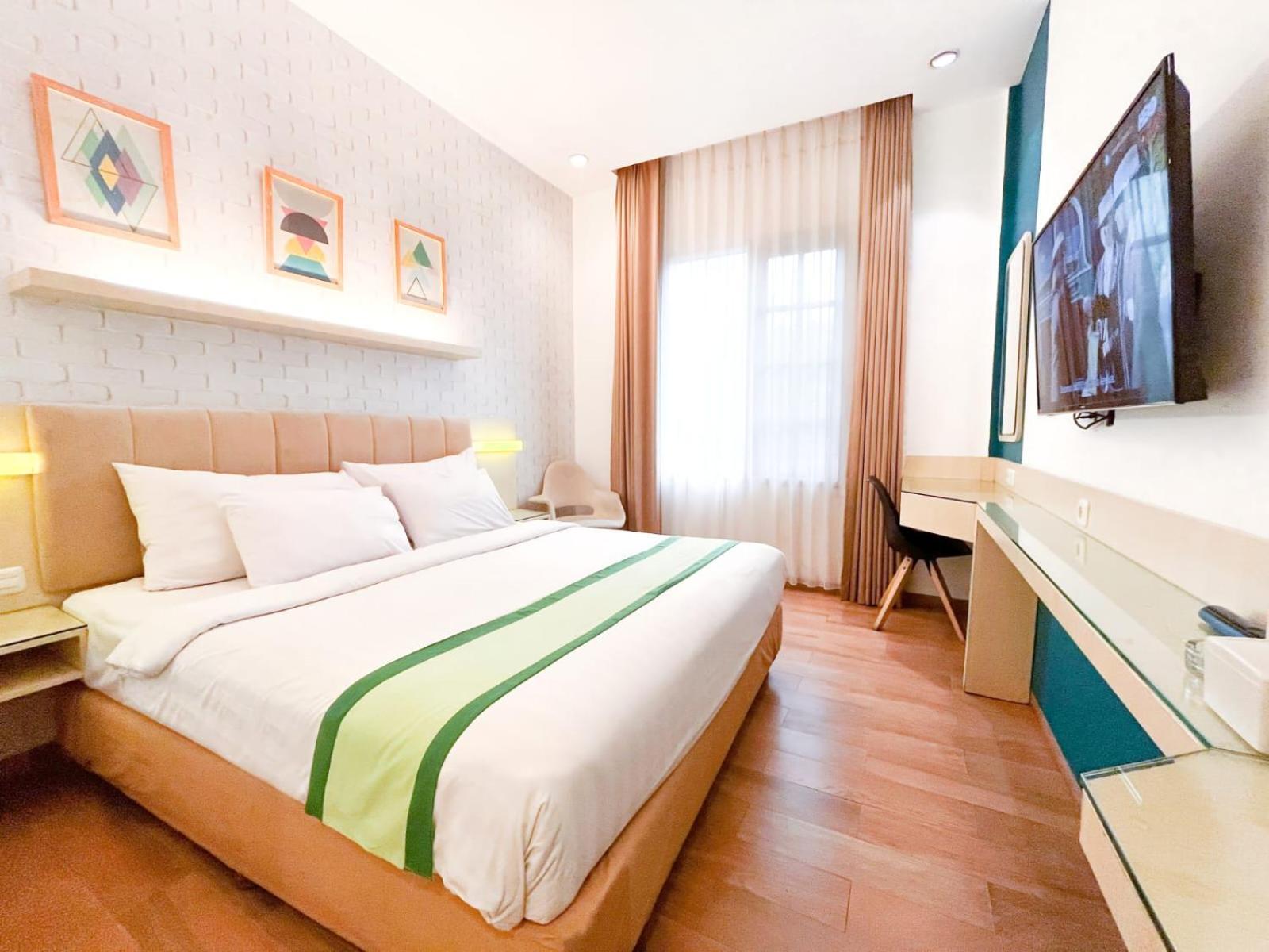 Hotel Wisata Niaga Campus Purwokerto Buitenkant foto